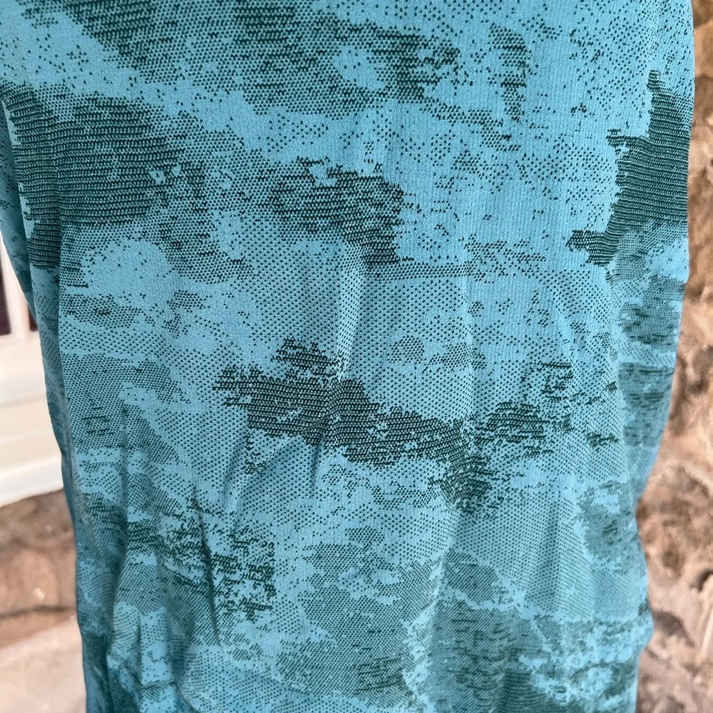 Athleta Teal Size L  Momentum Camo Racerback Tank Top - Picture 7 of 9